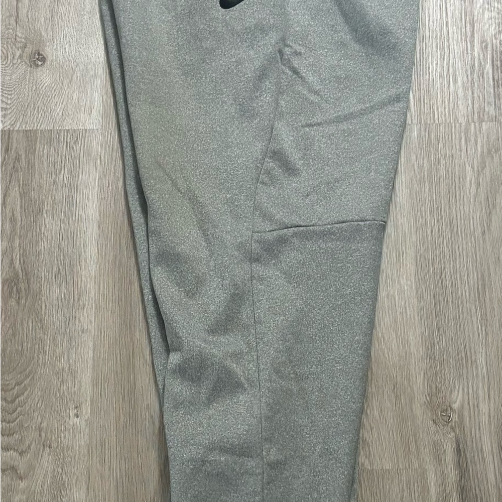 Nike Men's Heather Gray Joggers - Picture 3 of 5